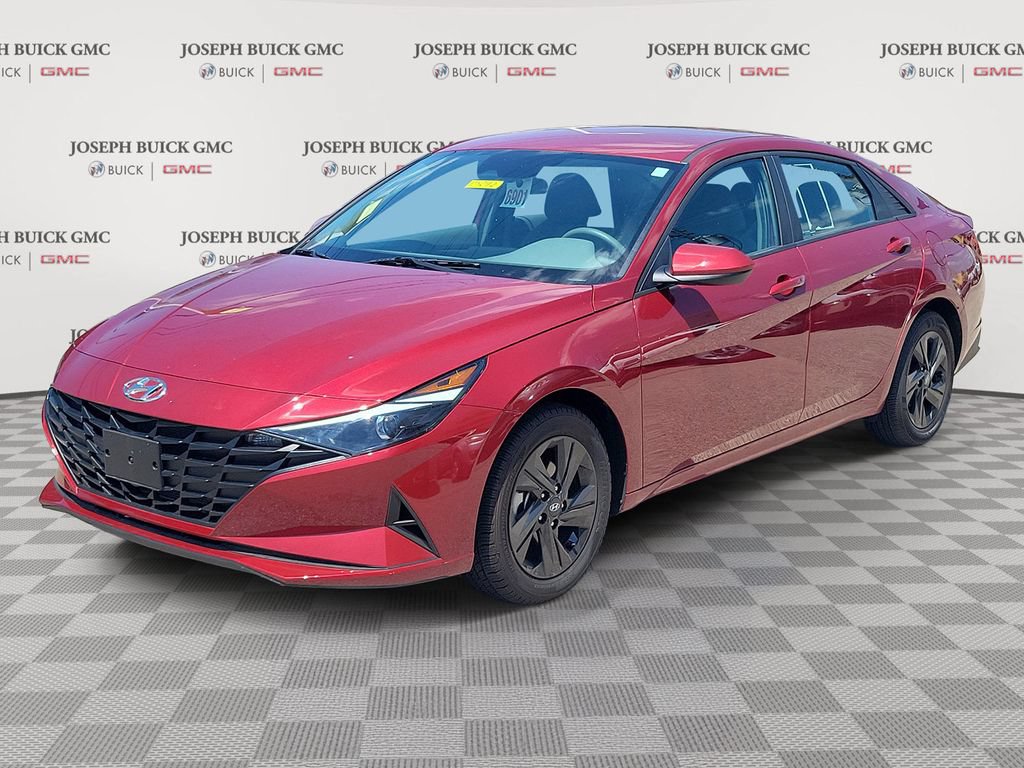 Used 2023 Hyundai Elantra SEL w/ Cargo Package