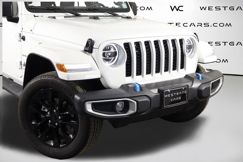 Used 2022 Jeep Wrangler Unlimited Sahara w/ Cold Weather Group AWD/4WD image 50