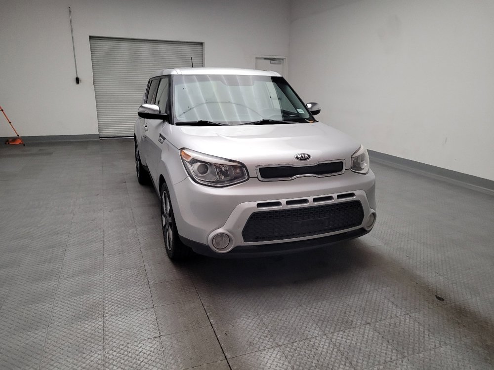 Used 2015 Kia Soul ! FWD image 14