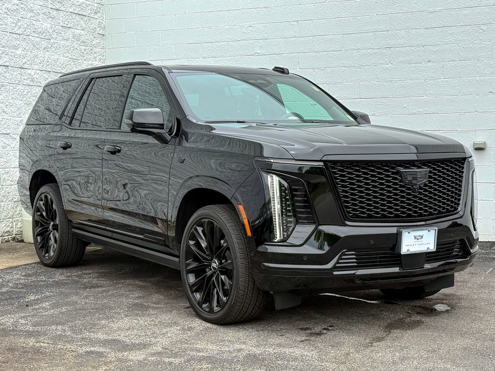 Certified 2025 Cadillac Escalade Sport Platinum w/ LPO, ONYX Package AWD/4WD image 1