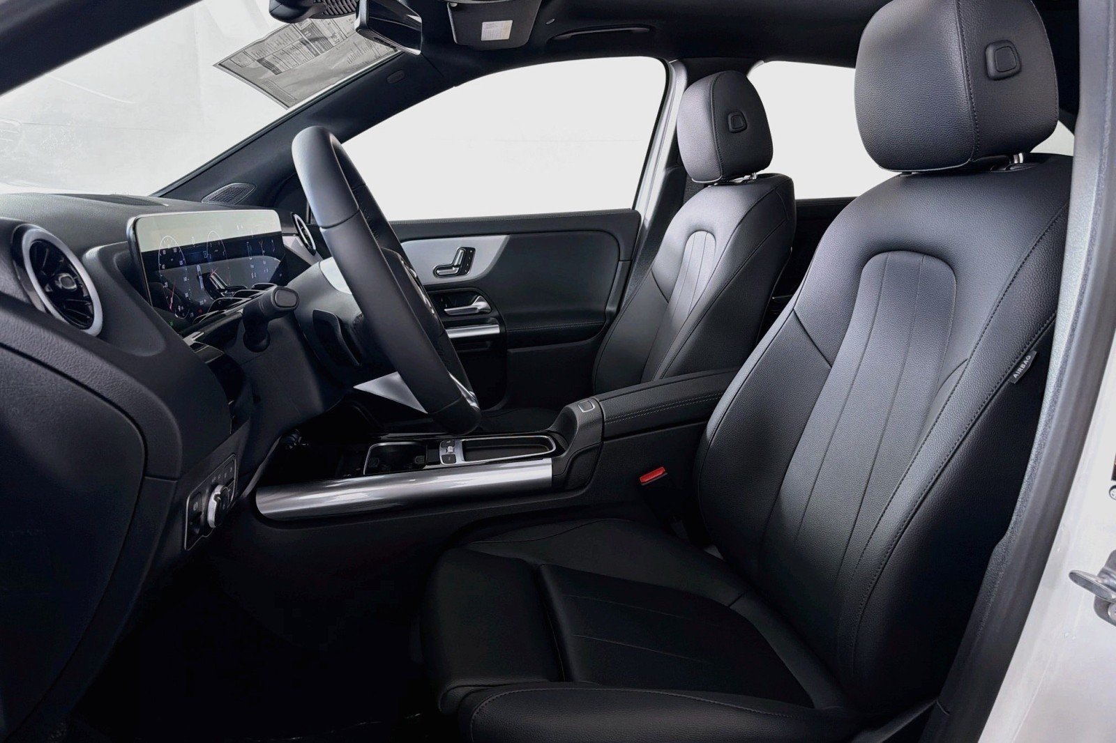 New 2026 Mercedes-Benz GLA 250 image 16