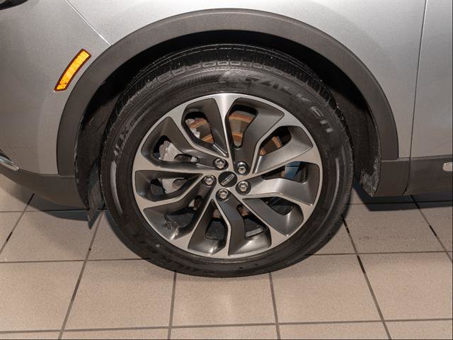 Used 2021 Lincoln Nautilus Reserve AWD/4WD image 6