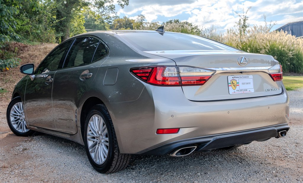 Used 2017 Lexus ES 350 w/ Premium Package FWD image 3