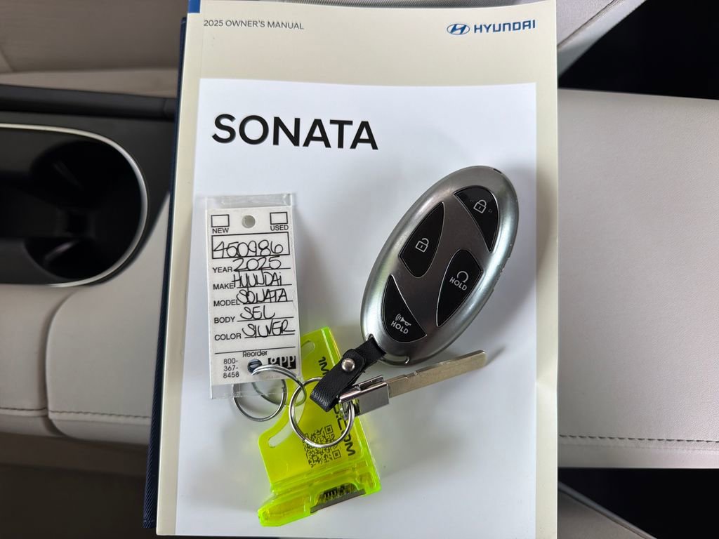 Used 2025 Hyundai Sonata SEL FWD image 34
