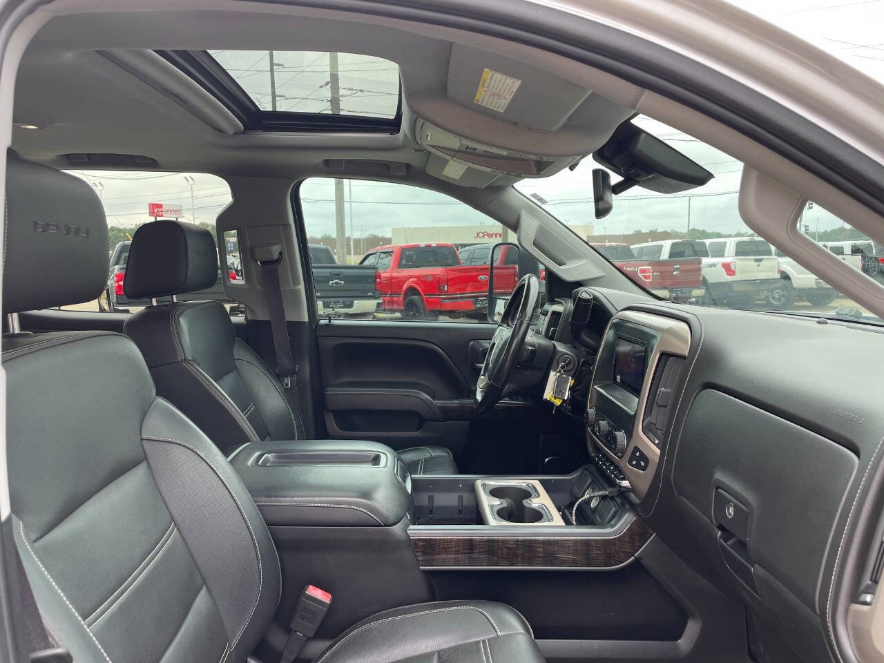 Used 2015 GMC Sierra 3500 Denali w/ Duramax Plus Package image 32