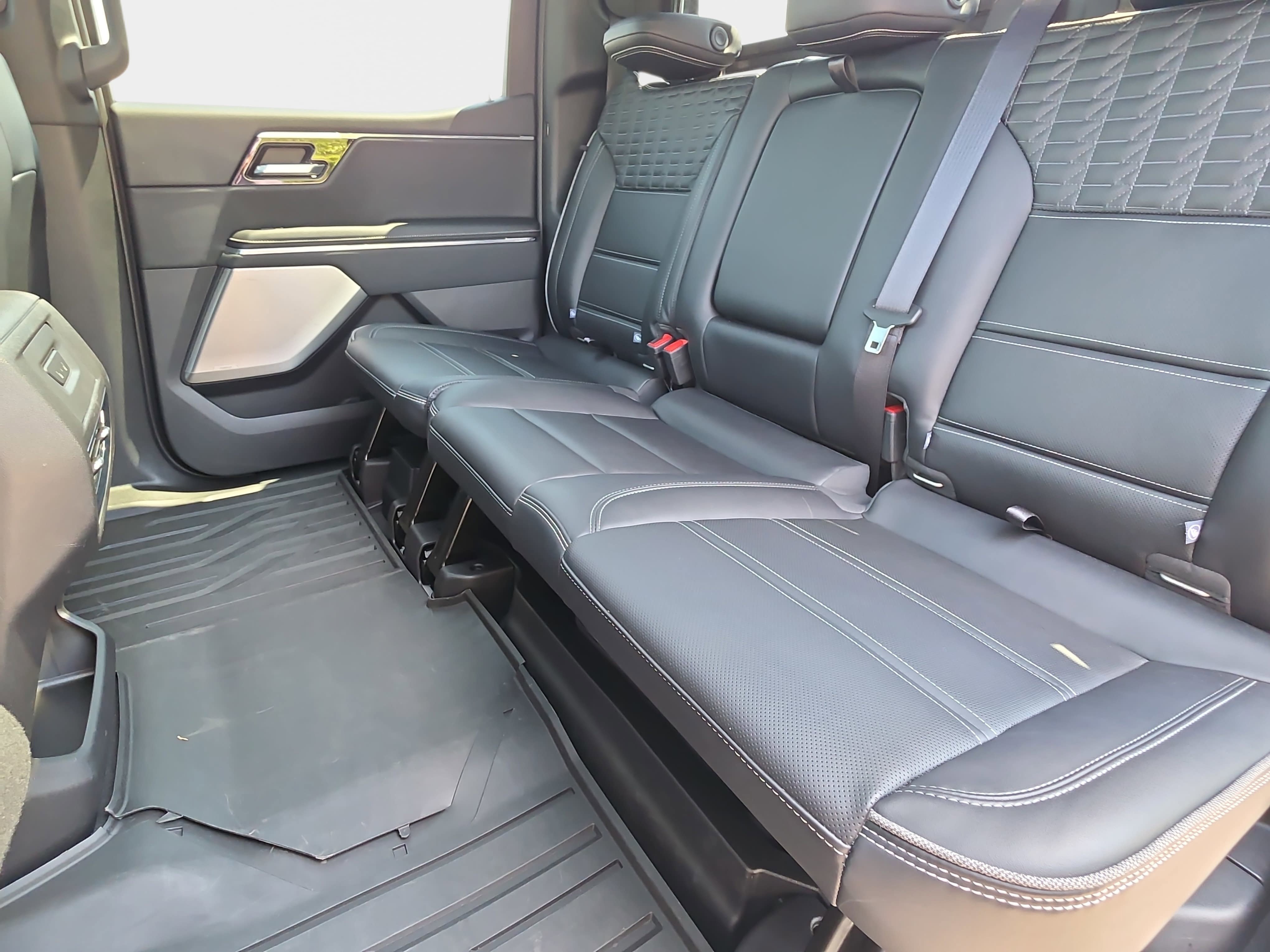 Used 2024 GMC Sierra EV Denali image 15