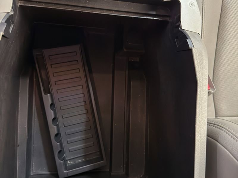 Used 2015 Ford F150 Lariat image 18