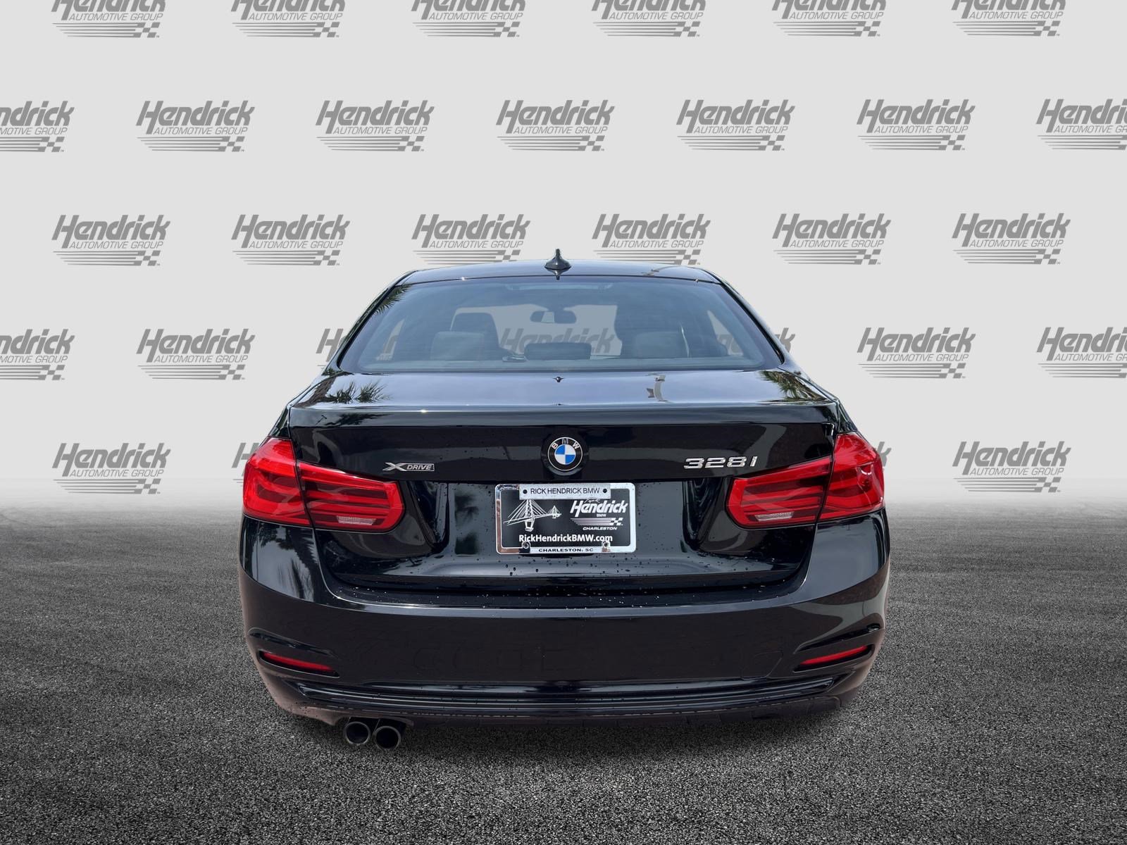 Used 2016 BMW 328i xDrive Sedan AWD/4WD image 9