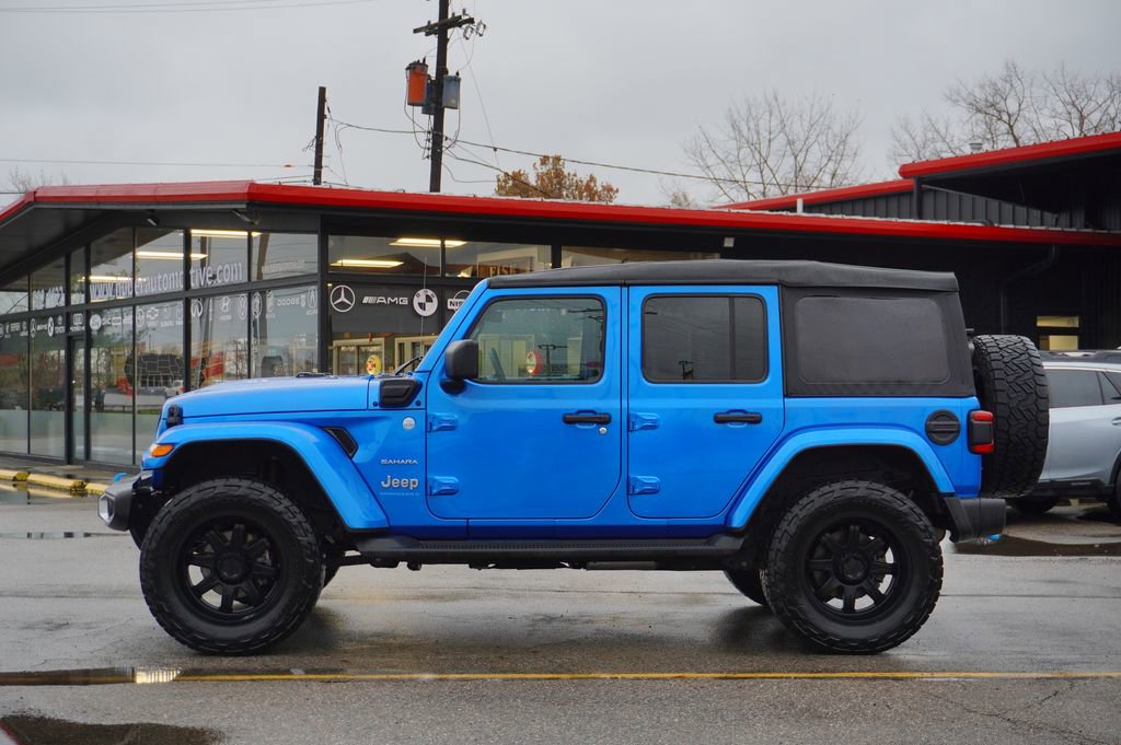 Used 2023 Jeep Wrangler Unlimited Sahara w/ Cold Weather Group image 4