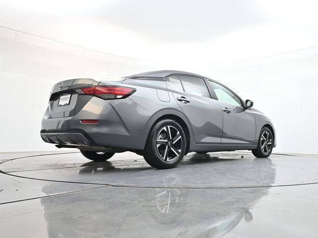 Used 2024 Nissan Sentra SV FWD image 30