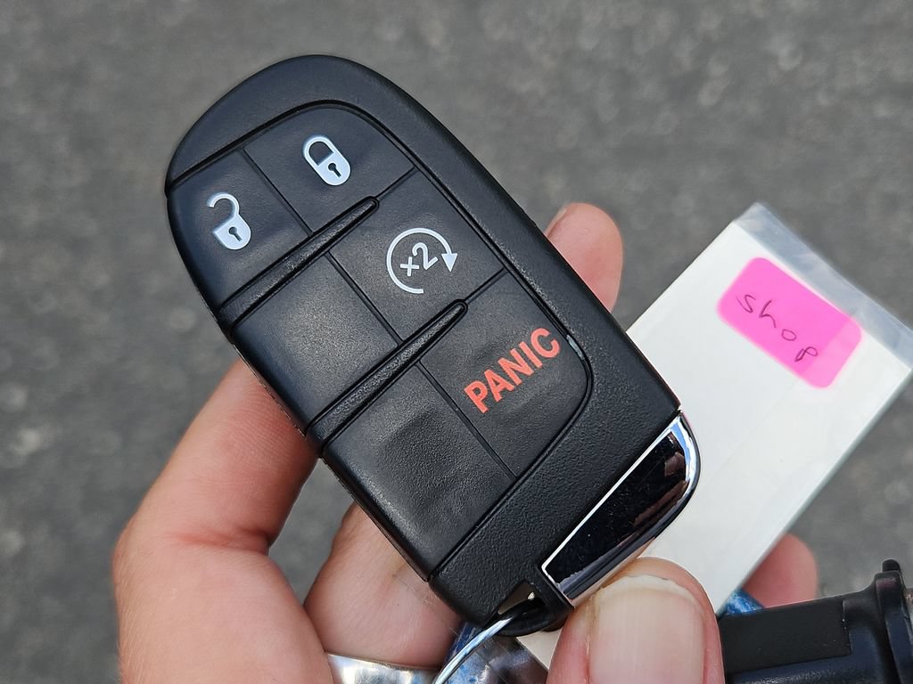 Used 2020 Jeep Renegade Sport FWD image 32