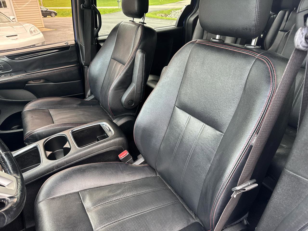 Used 2018 Dodge Grand Caravan GT FWD image 5