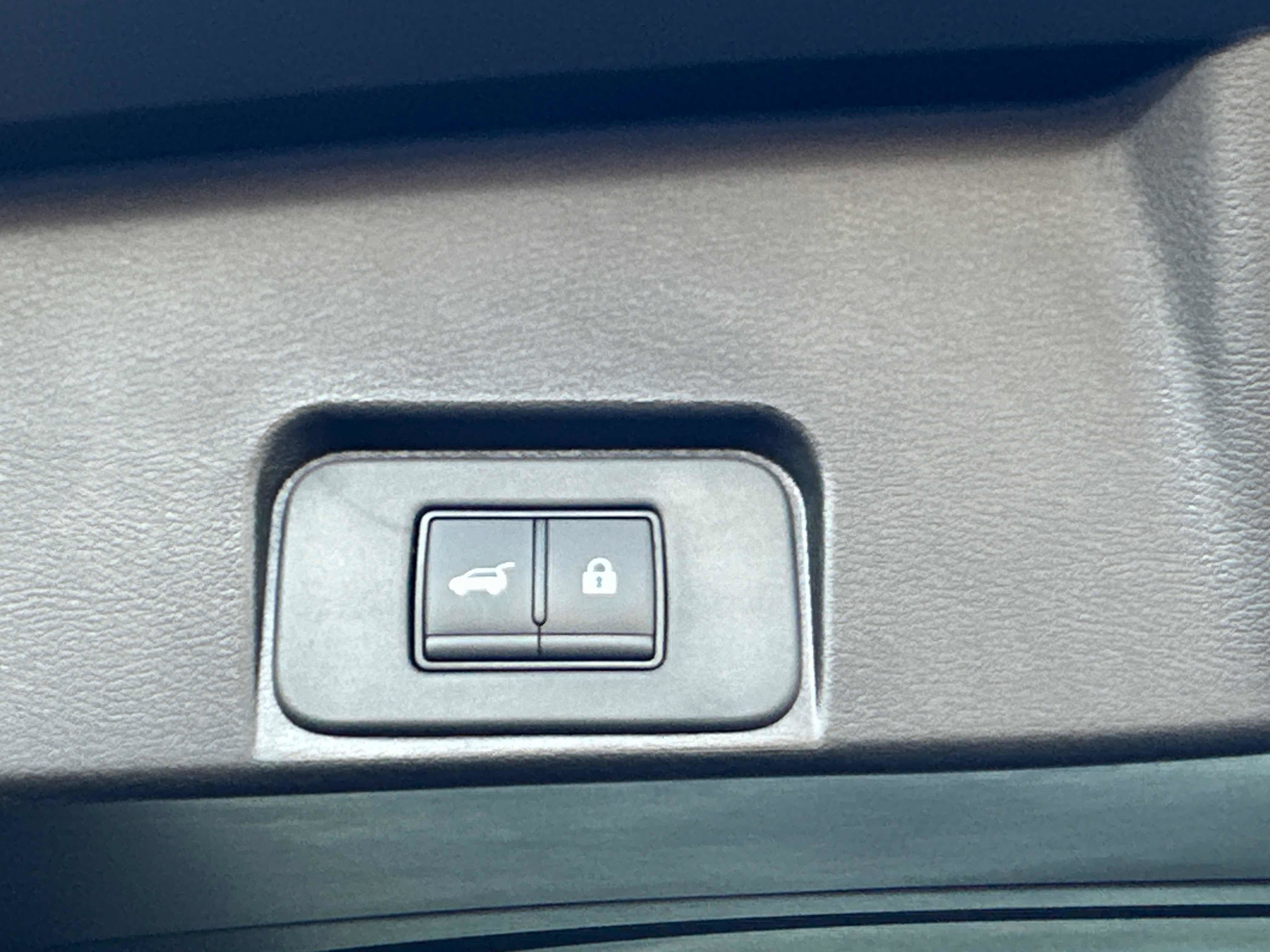 New 2026 Nissan Rogue SV w/ Cold Weather Package AWD/4WD image 18