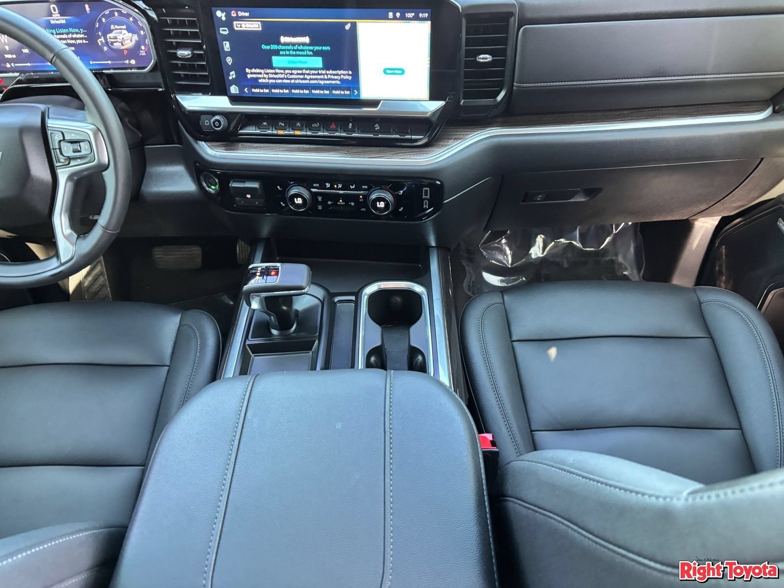 Used 2026 Chevrolet Silverado 1500 LT Trail Boss w/ LT Trail Boss Premium Package AWD/4WD image 17