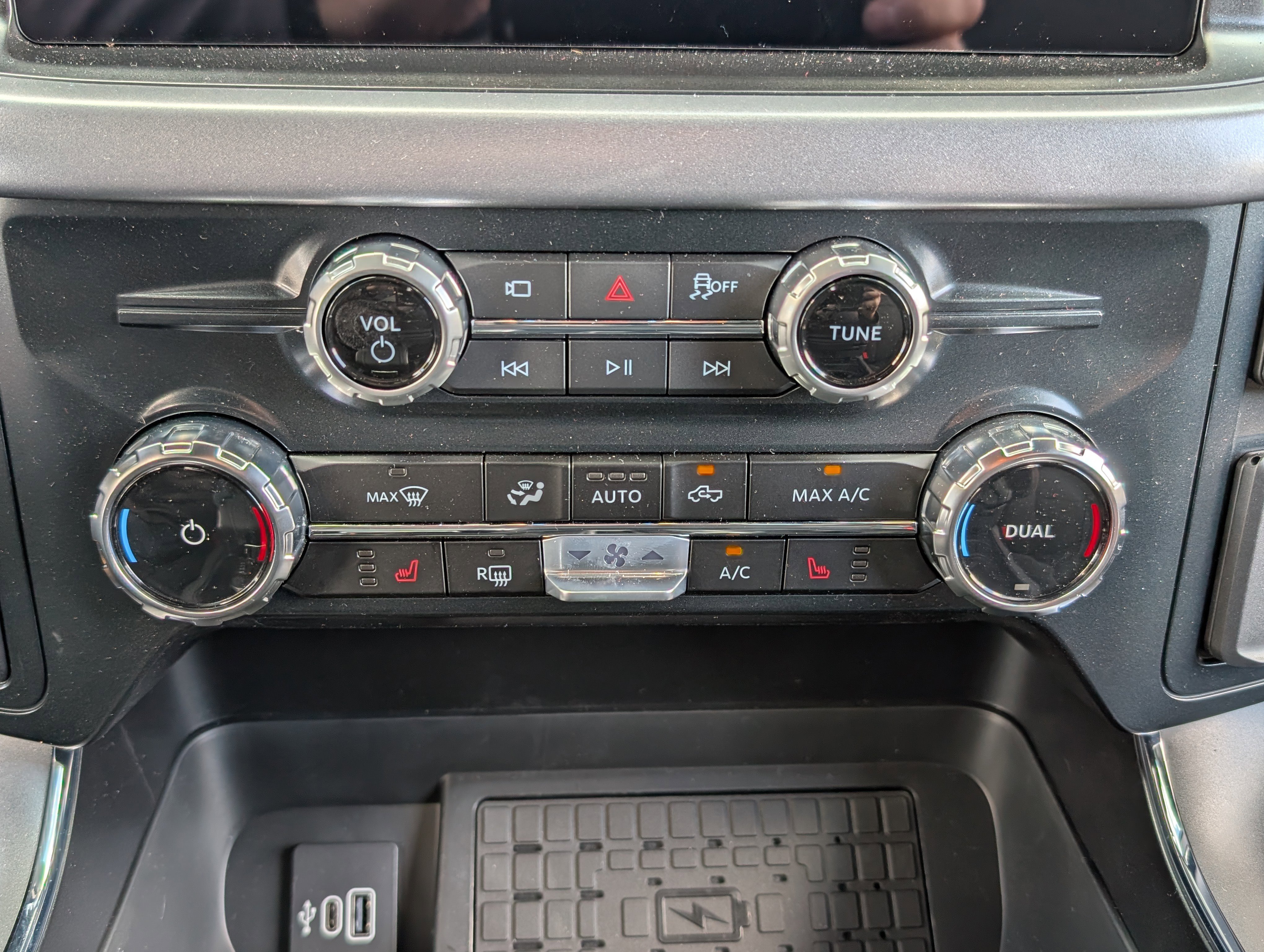 New 2025 Ford F150 XLT w/ Equipment Group 302A MID image 26