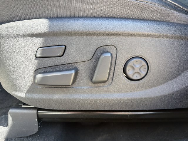 Used 2023 Hyundai Santa Fe Limited AWD/4WD image 15