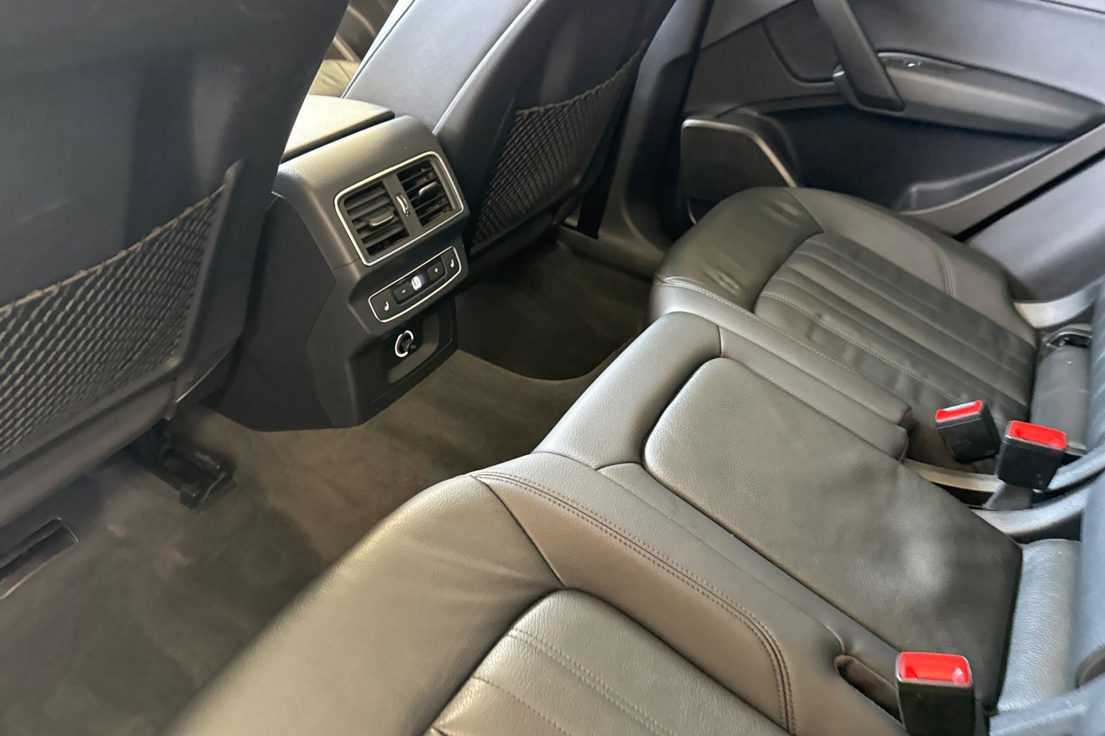 Used 2018 Audi Q5 2.0T Premium Plus w/ Premium Plus Package AWD/4WD image 25