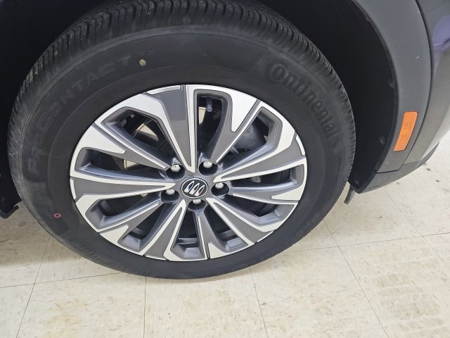 Used 2025 Buick Envision Preferred image 11