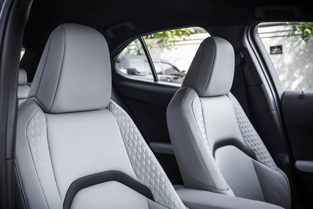 Used 2022 Lexus UX 200 200 Base w/ Accessory Package (Z2) image 27