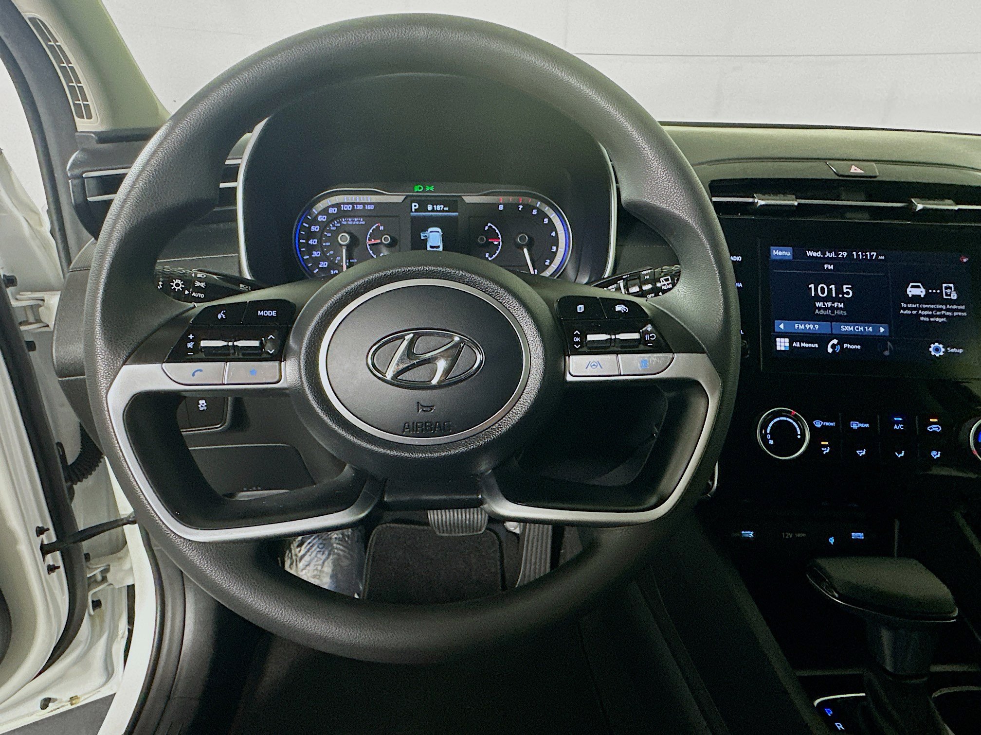 Used 2023 Hyundai Tucson SEL FWD image 15