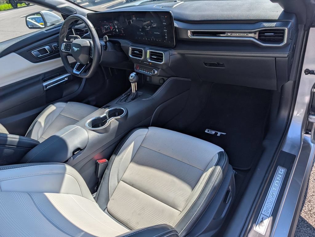 Used 2025 Ford Mustang GT Premium RWD image 20