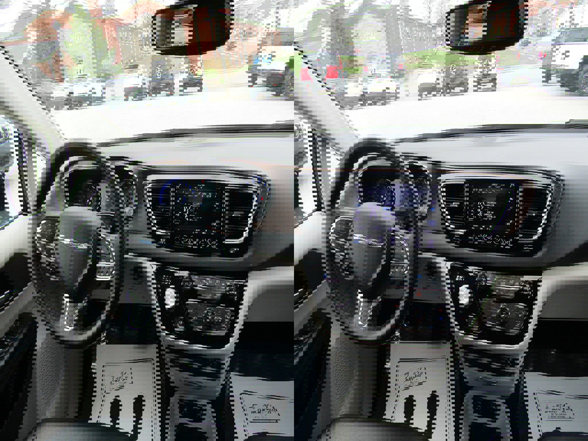 Used 2019 Chrysler Pacifica Touring-L Plus w/ Advanced Safetytec Group image 18