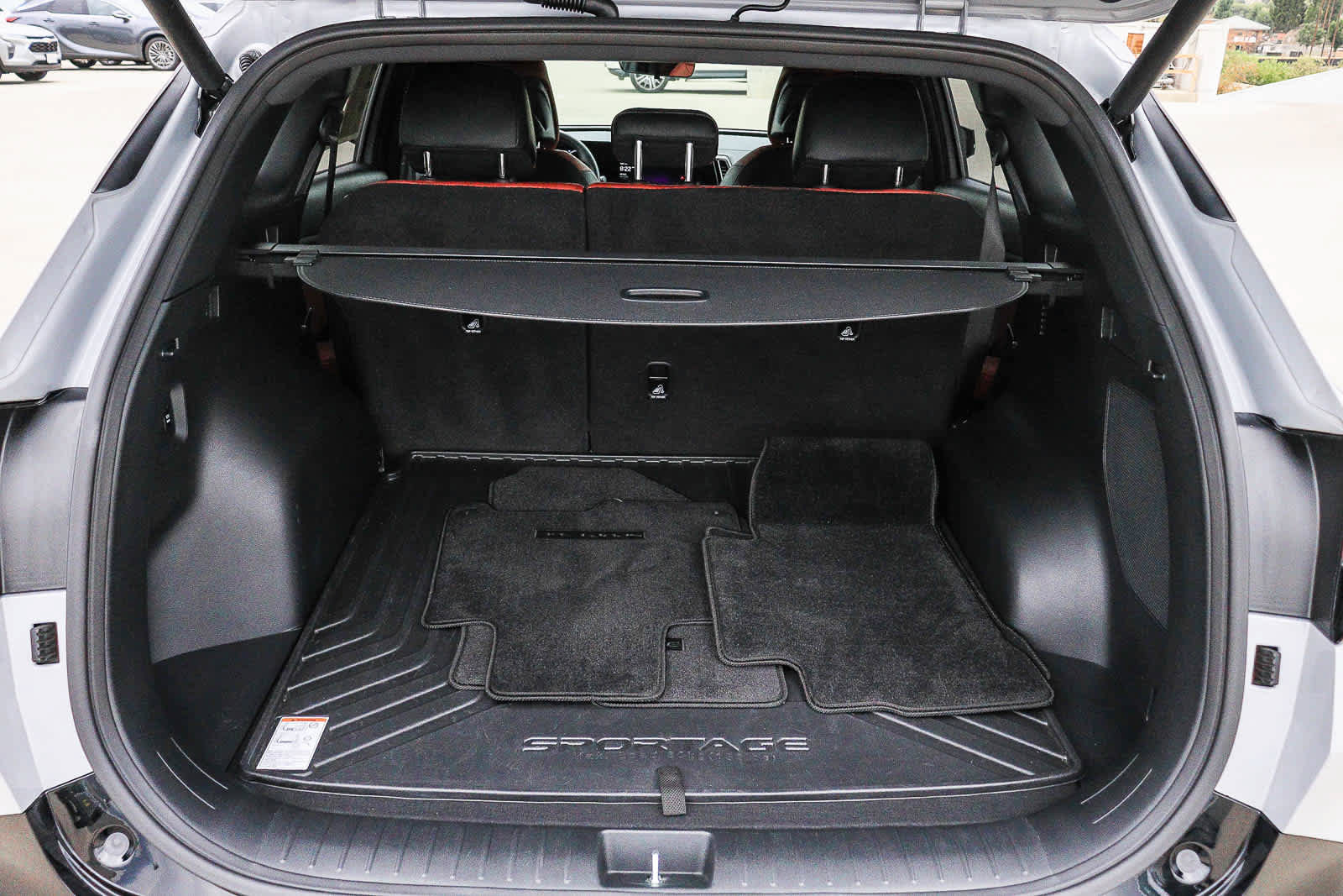 Used 2025 Kia Sportage SX FWD image 27
