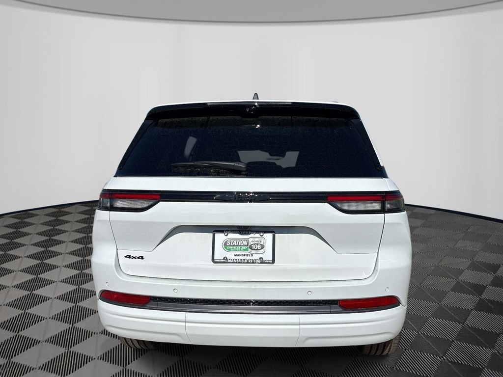 New 2026 Jeep Grand Cherokee Limited AWD/4WD image 3