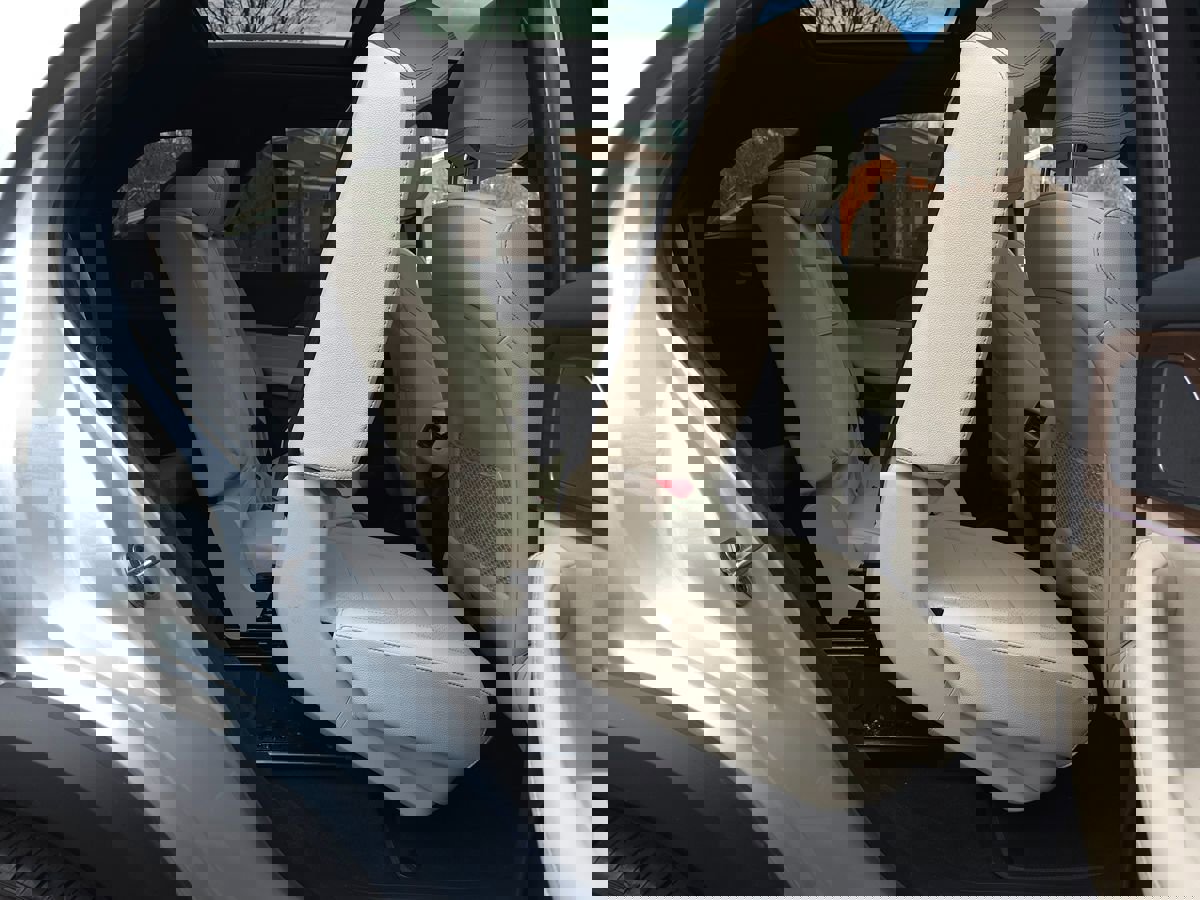 Used 2024 Mercedes-Benz GLE 350 4MATIC SUV image 22