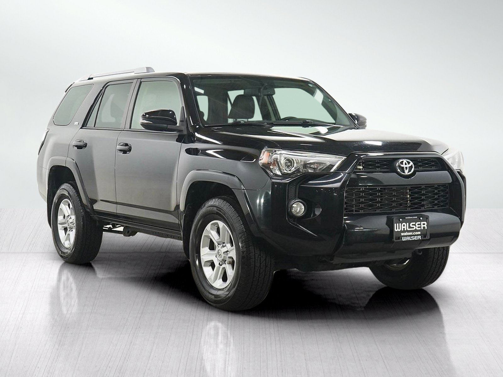 Used 2018 Toyota 4Runner SR5 Premium AWD/4WD image 7