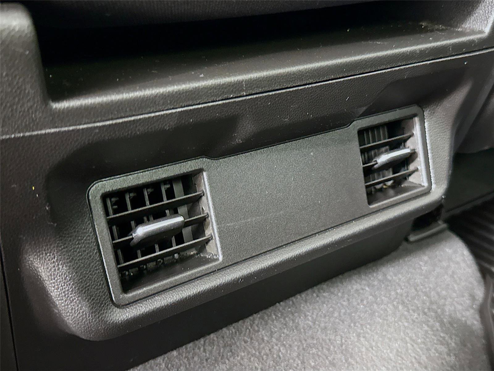 Used 2022 Chevrolet Silverado 1500 Custom image 24