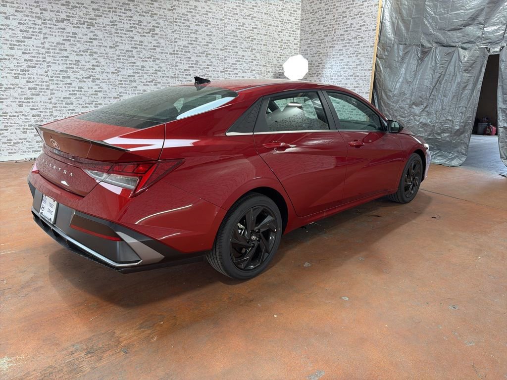 New 2026 Hyundai Elantra SEL Sport image 7