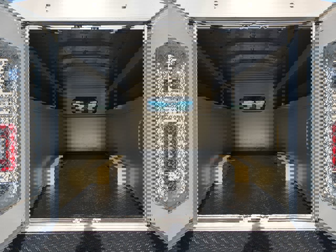 Used 2022 Ford F550 4x4 Crew Cab Super Duty w/ Power Equipment Group image 11