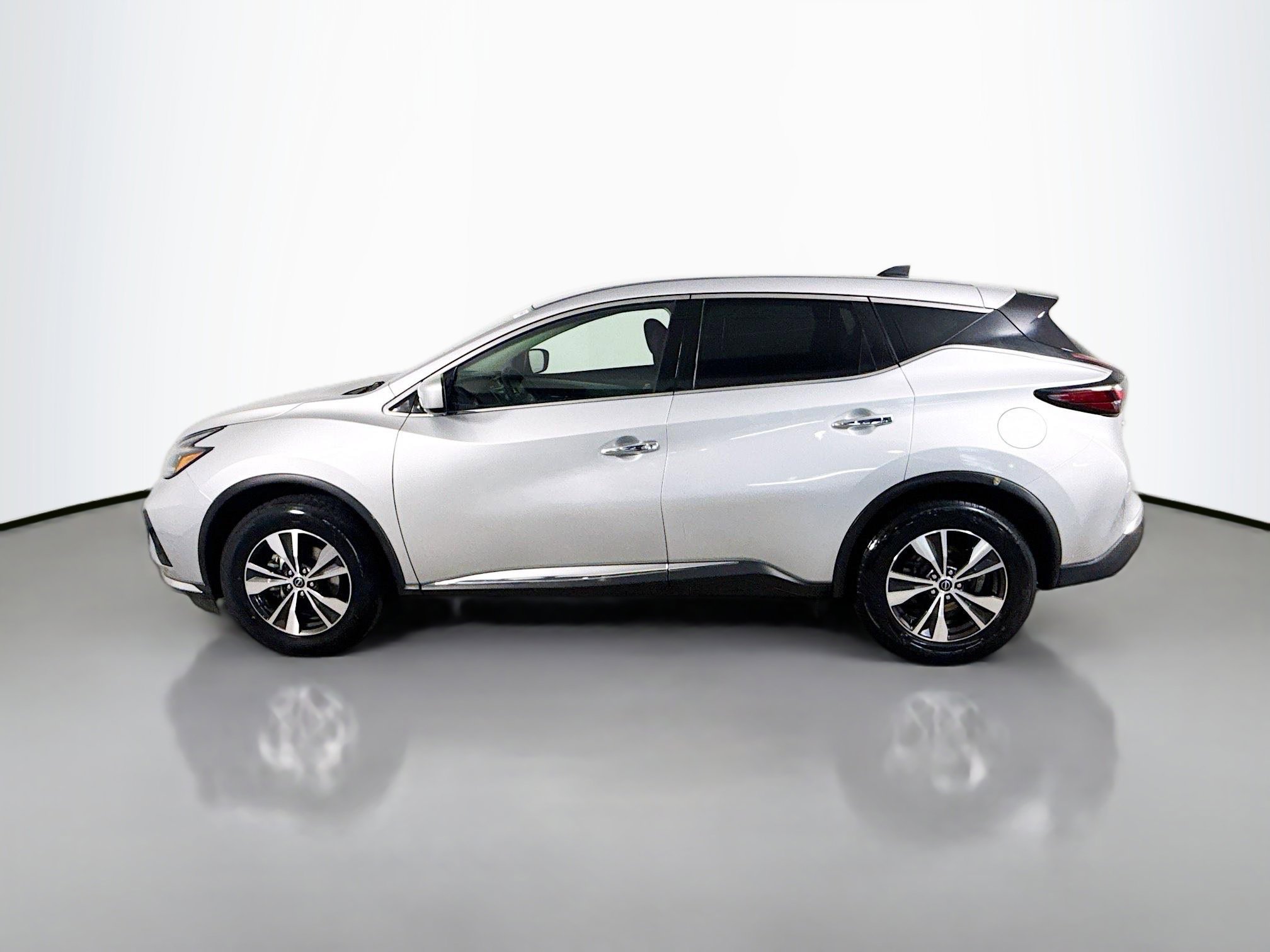 Used 2023 Nissan Murano S image 6