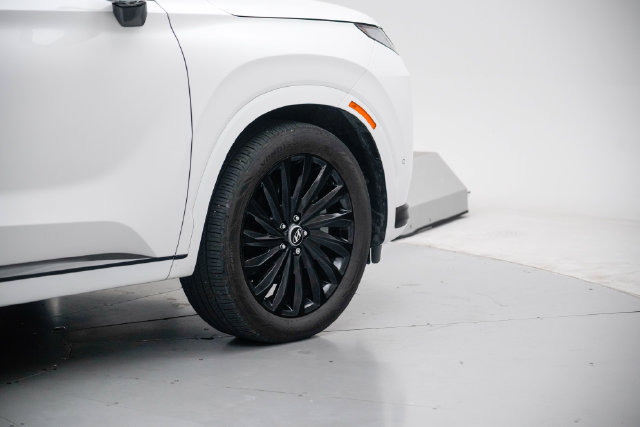 Used 2025 Hyundai Palisade Calligraphy AWD/4WD image 8