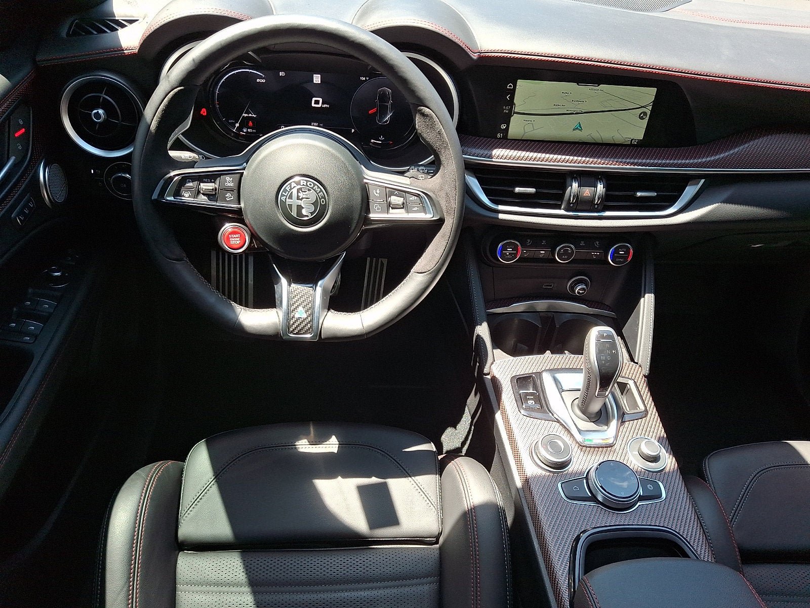 Used 2024 Alfa Romeo Stelvio Quadrifoglio AWD/4WD image 12