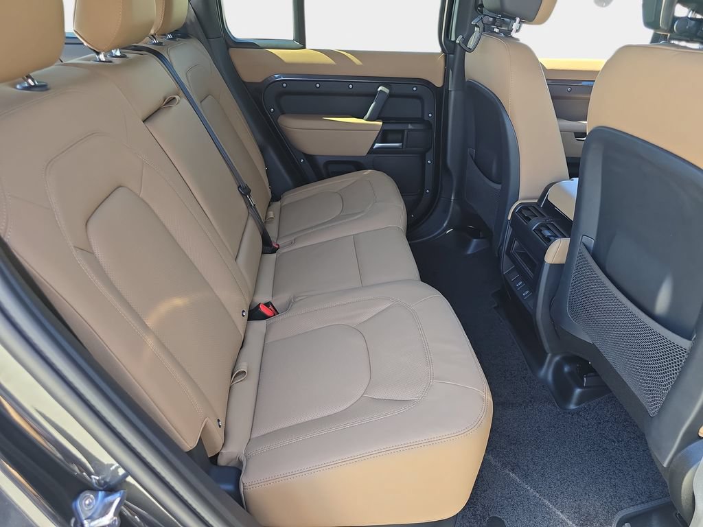 New 2026 Land Rover Defender 110 S AWD/4WD image 11