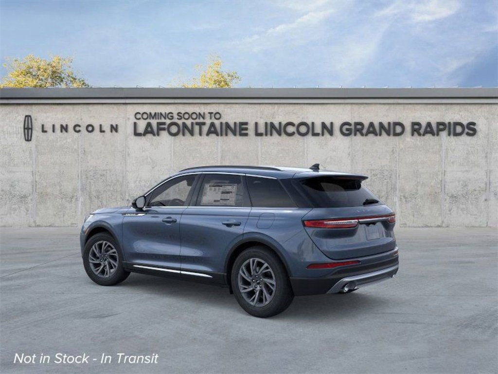 New 2026 Lincoln Corsair Premiere image 4