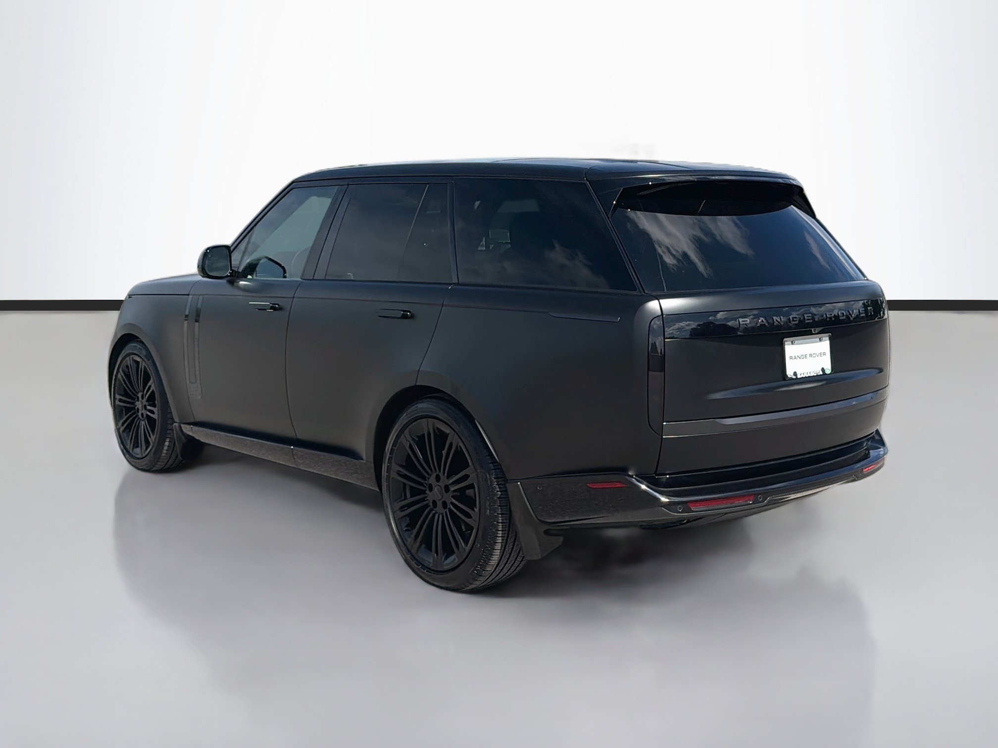 New 2026 Land Rover Range Rover SE AWD/4WD image 3