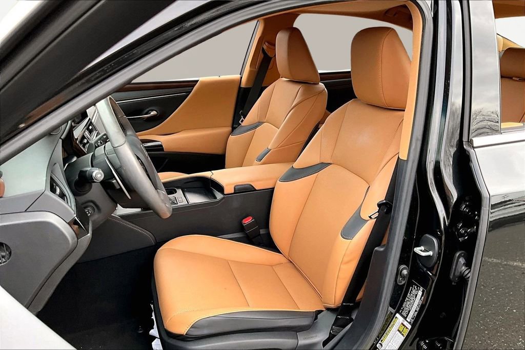 Used 2024 Lexus ES 350 w/ Premium Package image 17