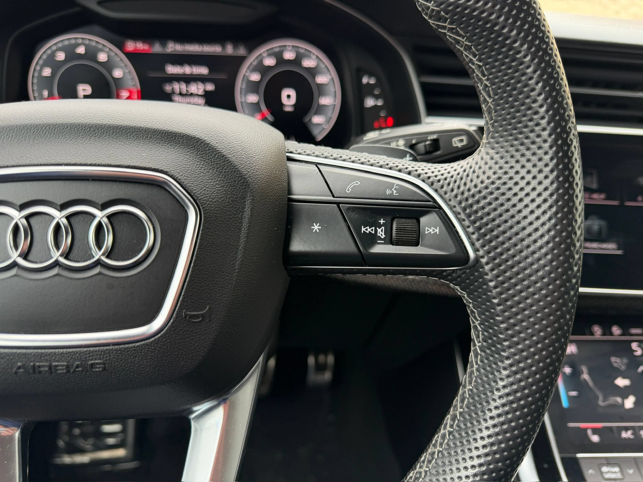 Used 2021 Audi SQ7 Premium Plus AWD/4WD image 37