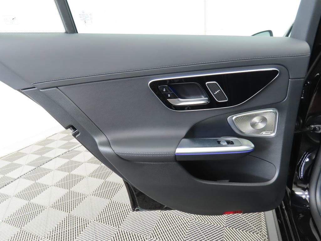 New 2025 Mercedes-Benz C 300 4MATIC Sedan image 28