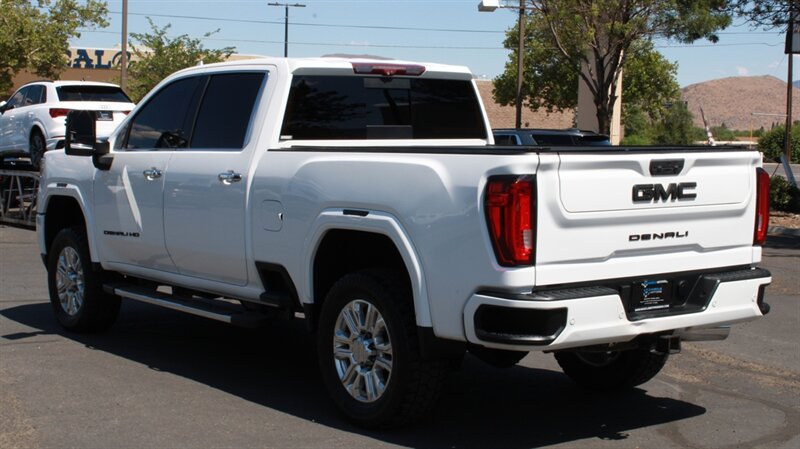 Used 2020 GMC Sierra 2500 Denali w/ Denali Ultimate Package AWD/4WD image 15