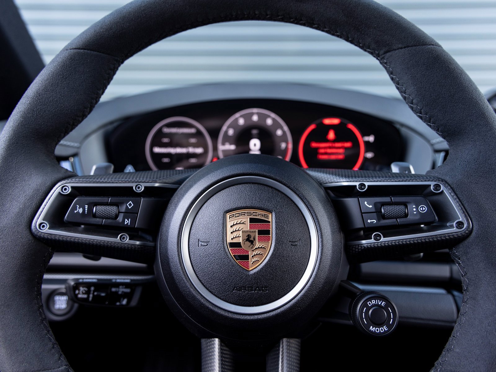 New 2025 Porsche Panamera 4 image 14