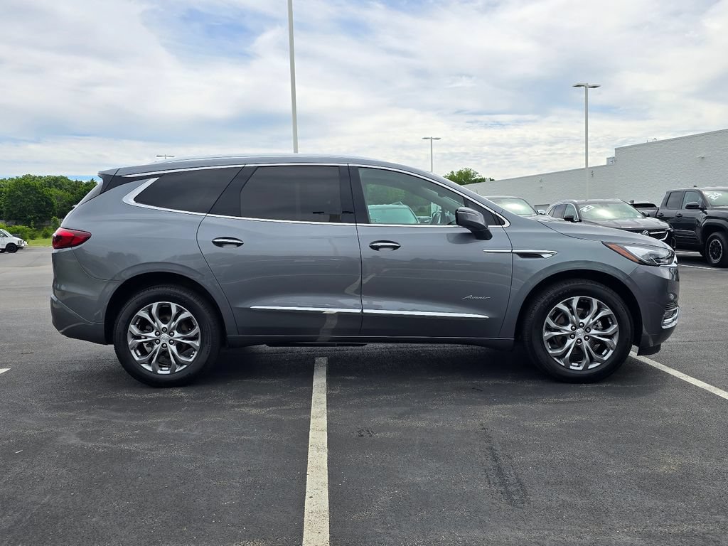 Certified 2021 Buick Enclave Avenir w/ Avenir Technology Package AWD/4WD image 7