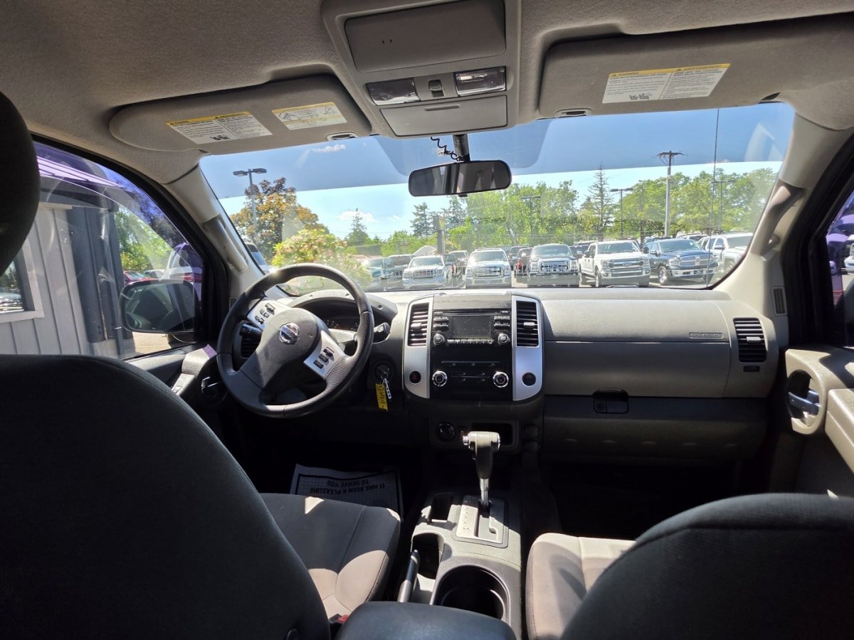Used 2014 Nissan Xterra S AWD/4WD image 11