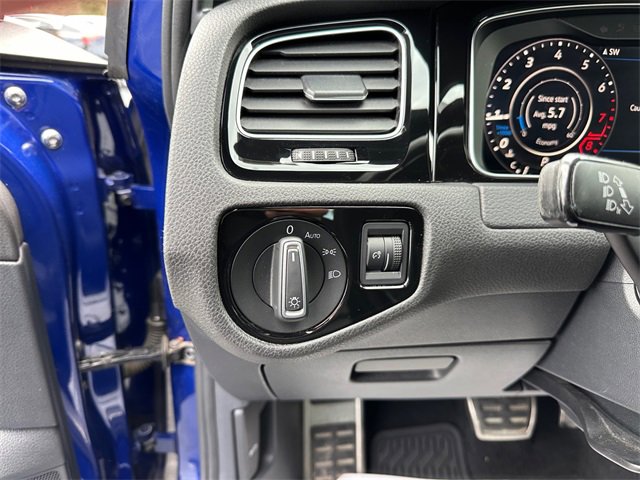 Used 2019 Volkswagen Golf R 4-Door image 22