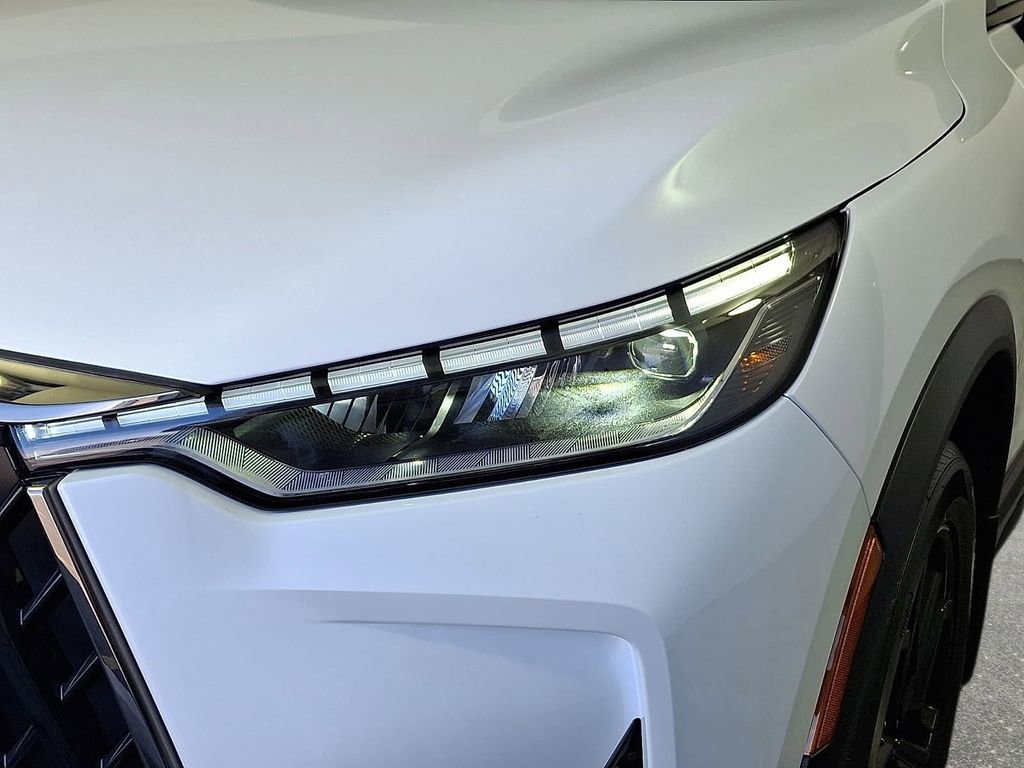 New 2026 INFINITI QX60 Sport image 9