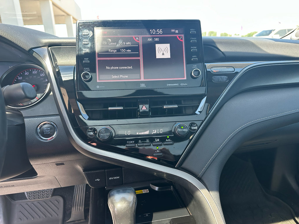 Used 2022 Toyota Camry XSE FWD image 4