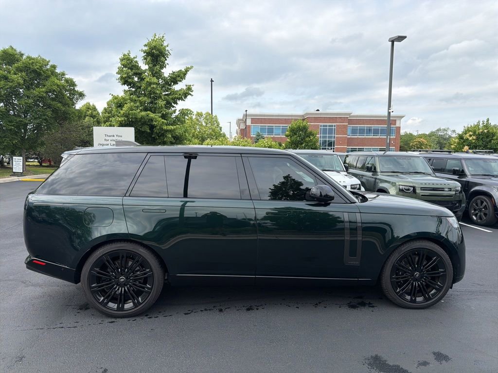 Used 2024 Land Rover Range Rover Long Wheelbase Autobiography AWD/4WD image 6